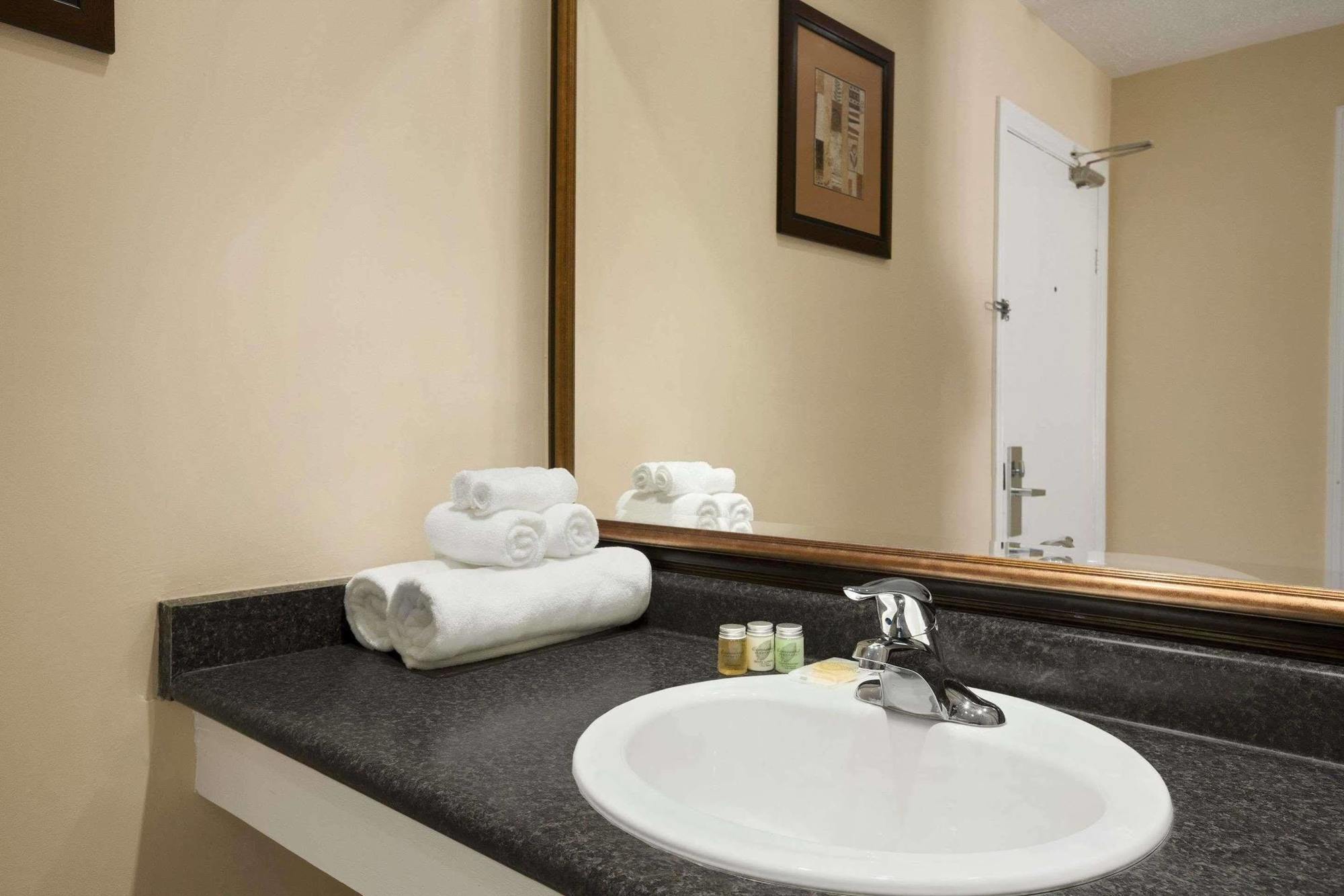 Knights Inn Orangeville Buitenkant foto